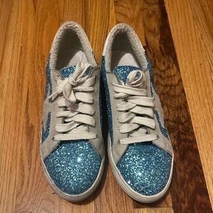 Sparkle shoes